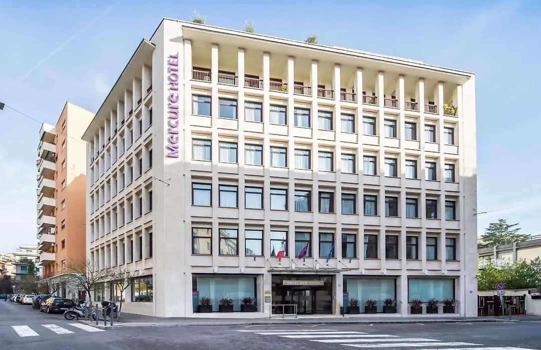 Mercure Roma Piazza Bologna-1