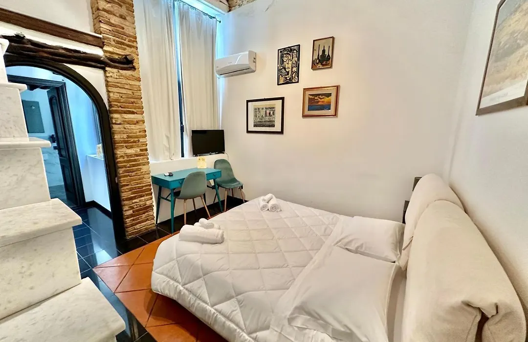 C&O Savoia Deluxe Rooms-1