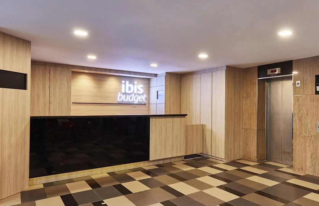 Ibis Budget Singapore Ruby-1