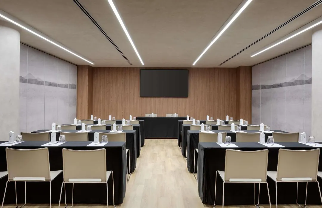 Novotel Valencia Lavant-1