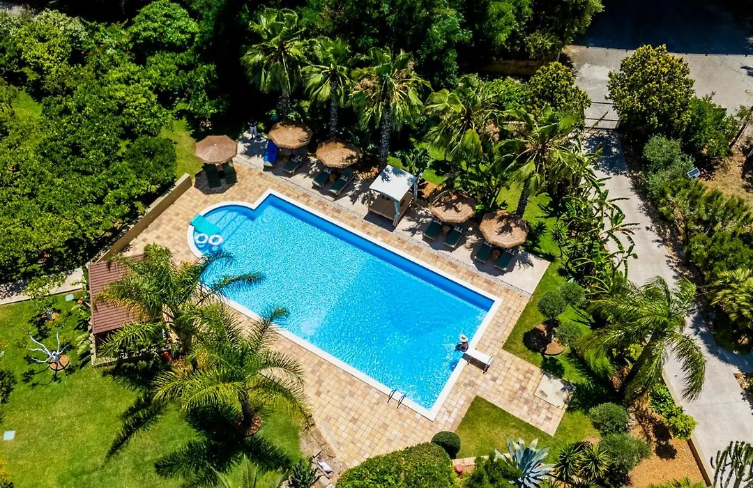 Emesh Boutique Suite-1