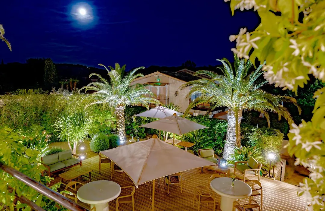 Lou Saint-Tropez-1