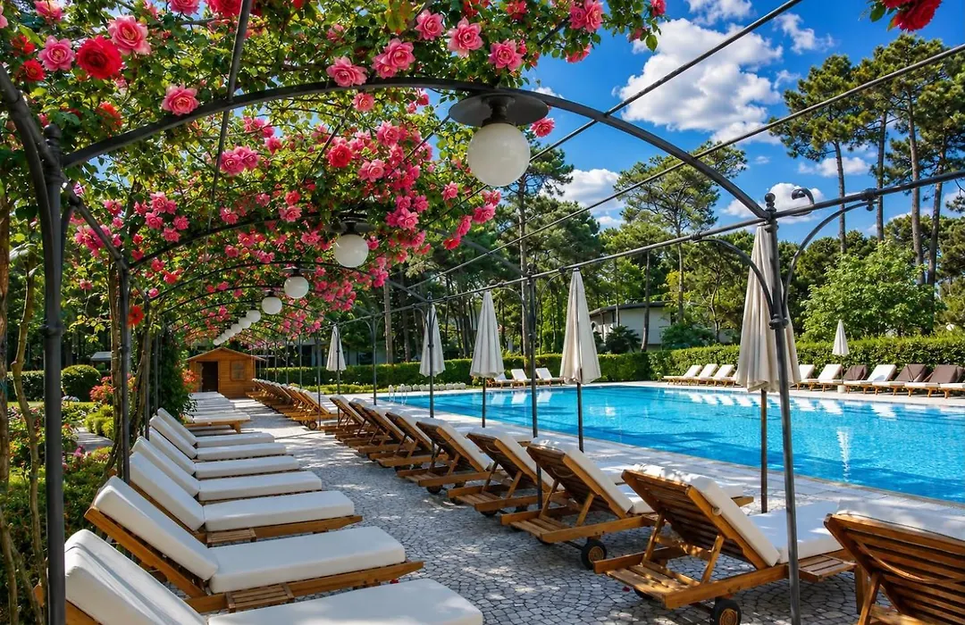 Hotel Greif-1