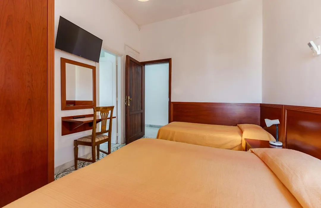 Hotel Riviera-1