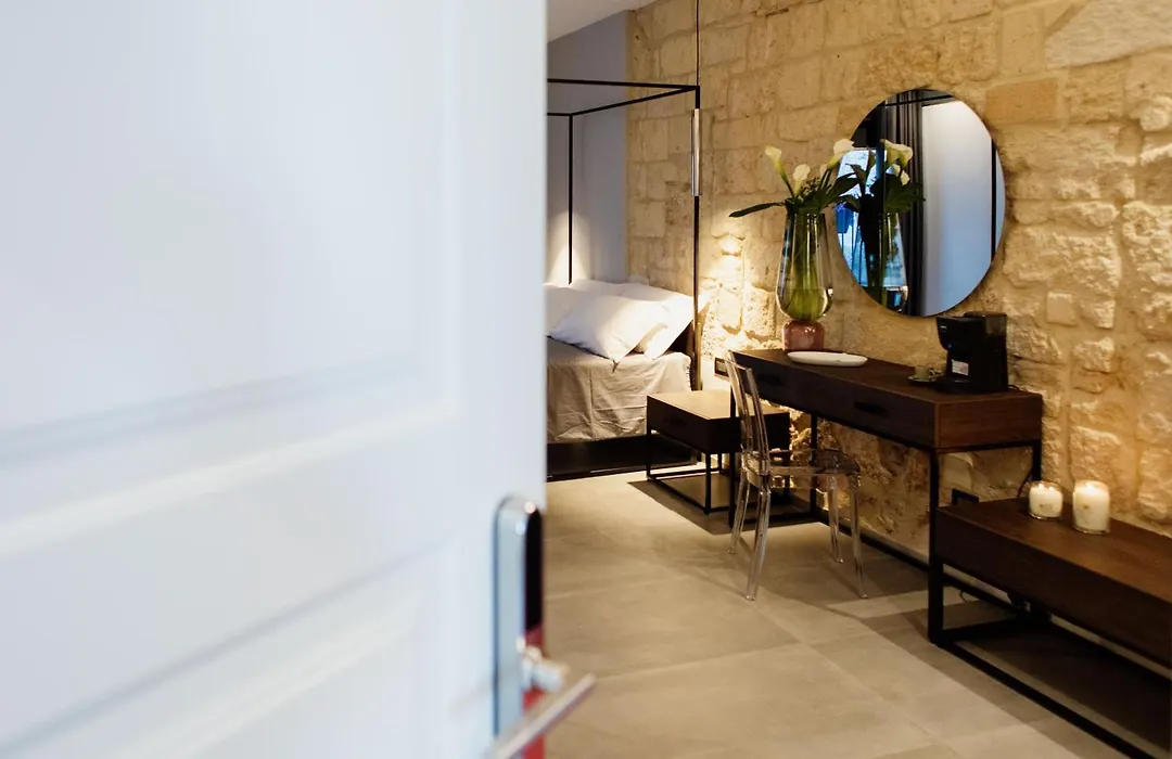 Nicanto Rooms-1