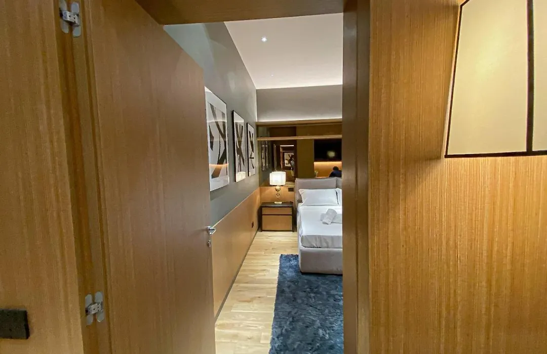 Luxurious Apartments In The Center Of Rome-1