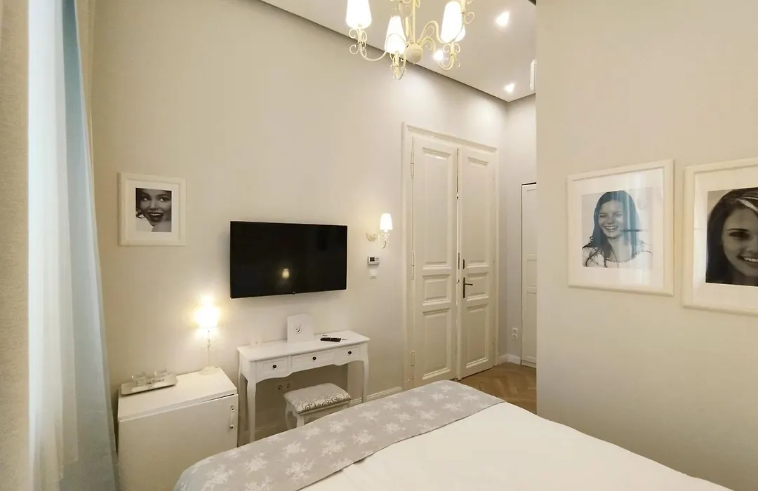 Serenity Boutique Budapest-1