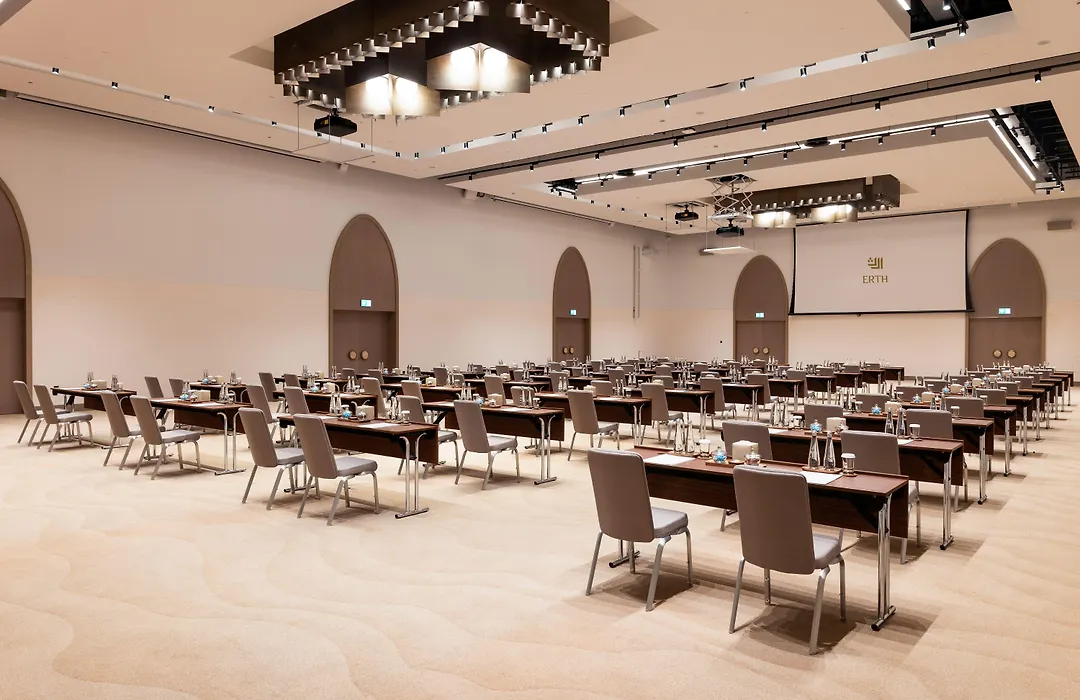 Erth Abu Dhabi Hotel-1