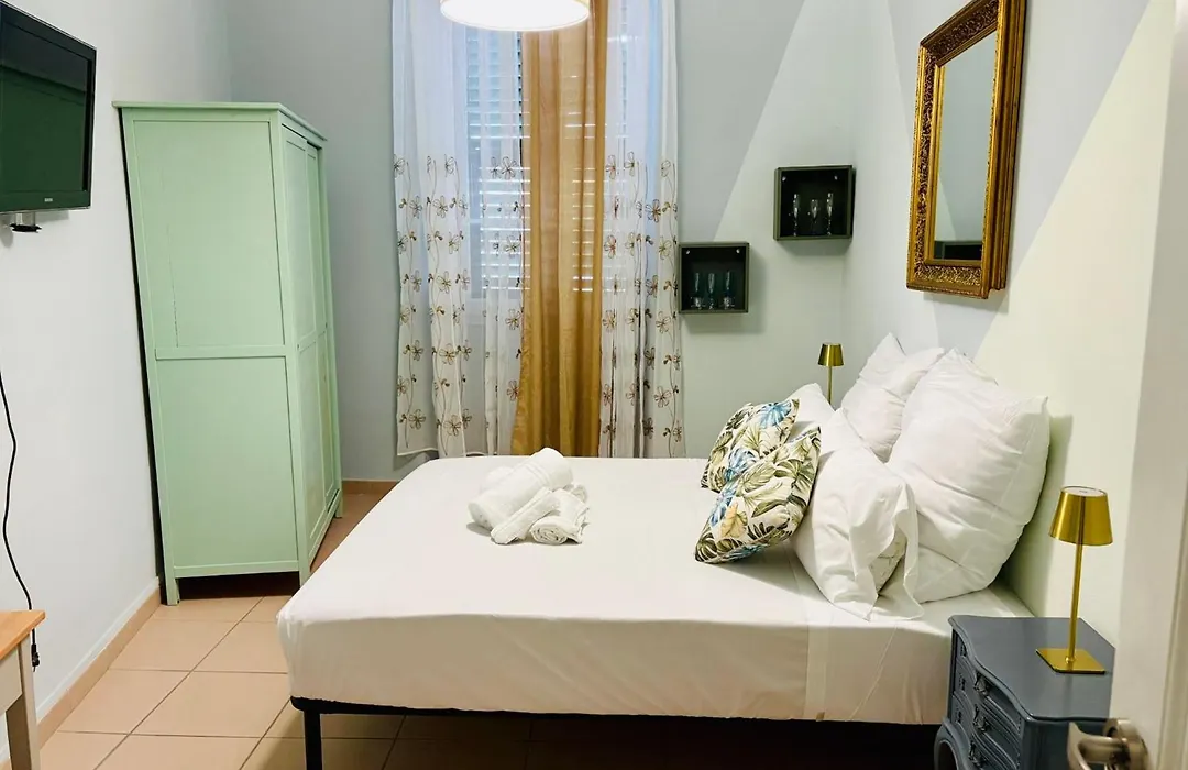 Room Mercedes-1