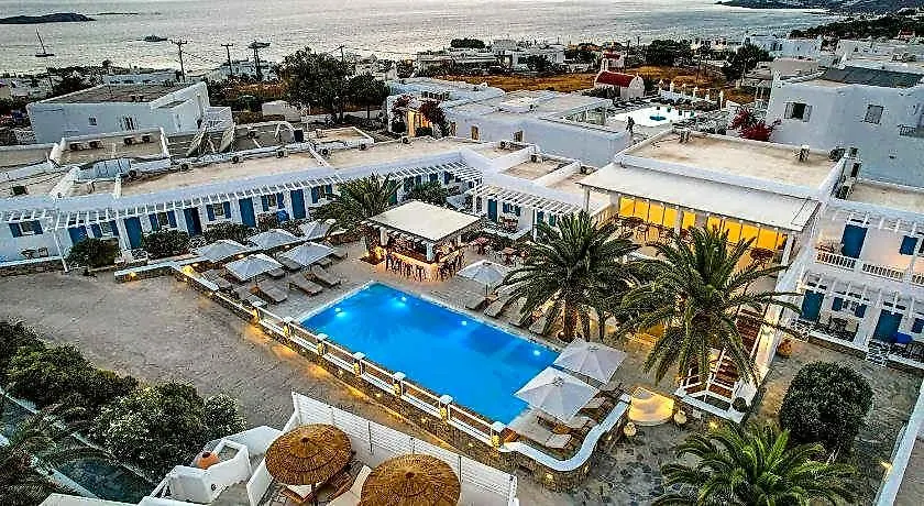 Petinaros Hotel & Studios-1