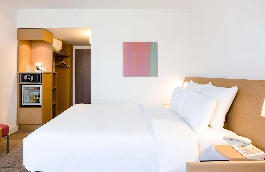 Novotel Nuernberg Am Messezentrum-1