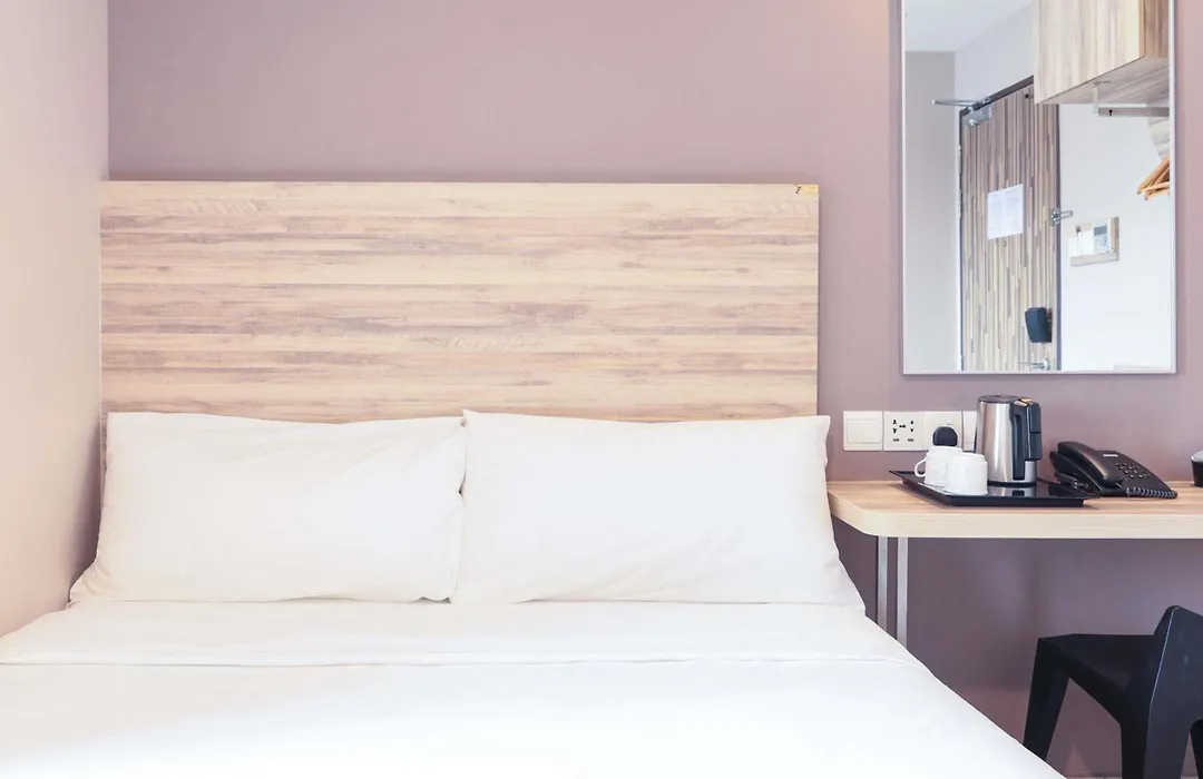 Ibis Budget Singapore Clove-1