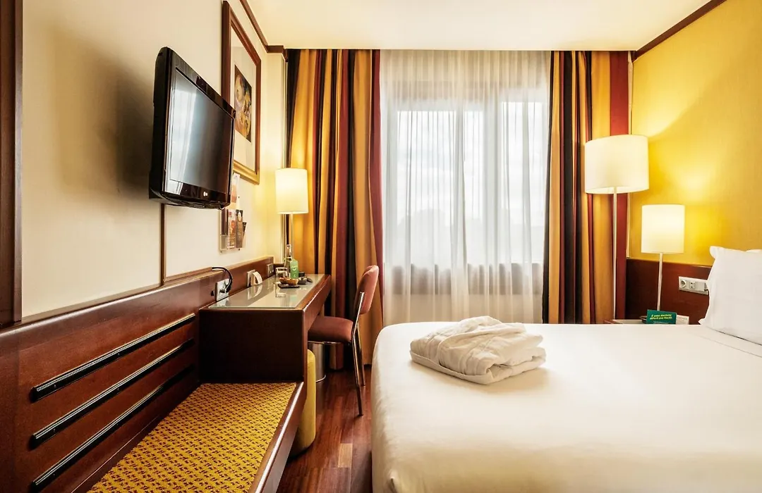 Holiday Inn Lisbon-Continental By Ihg-1
