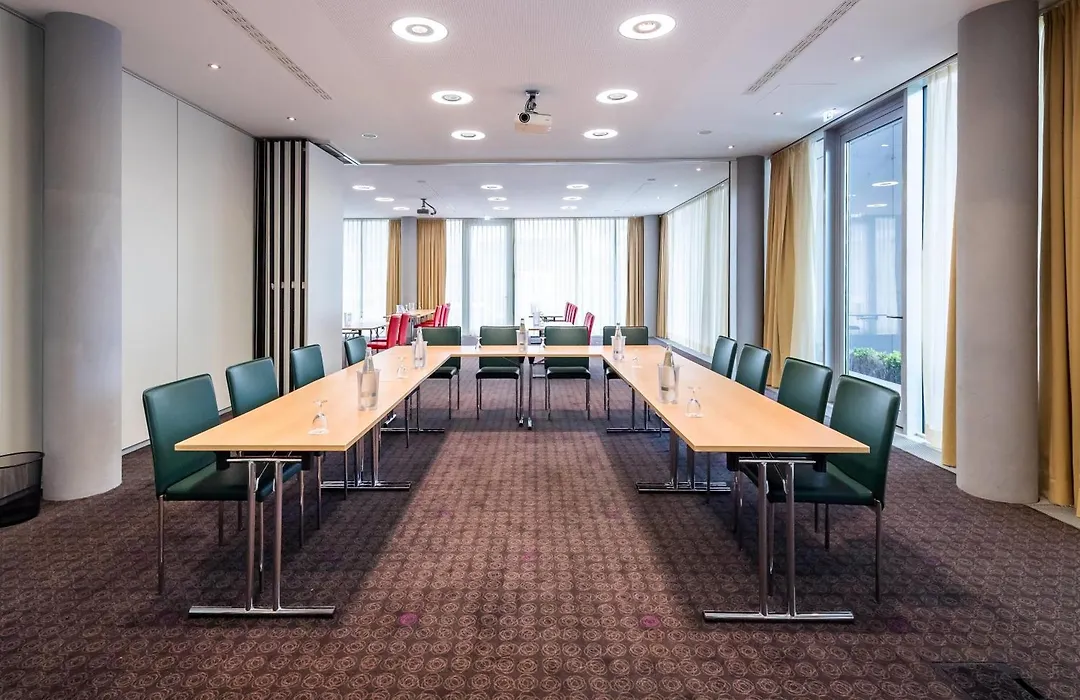 Wyndham Frankfurt Niederrad-1