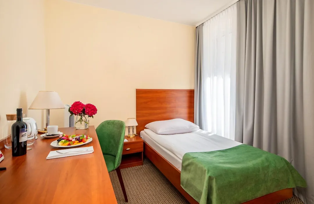 Hotel Gromada Warszawa Centrum-1