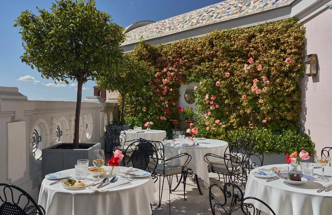 Relais & Chateaux Heritage Hotel-1