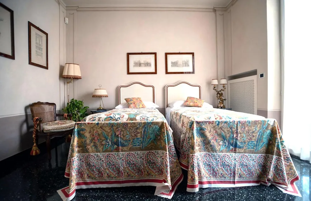Bed And Breakfast Flowers-1