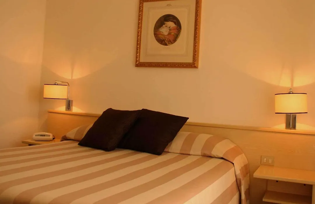 Hotel Ancora Riviera-1