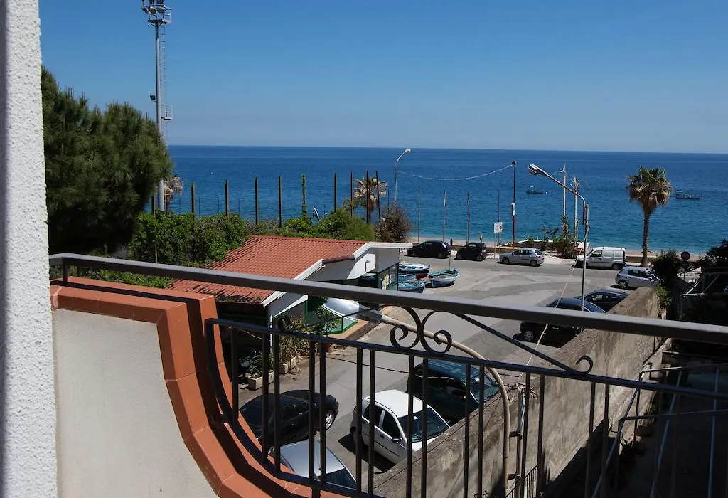 La Finestra sul Mare-1