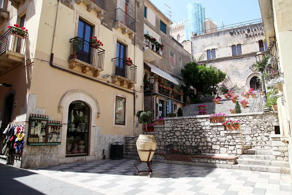 Bed & Breakfast Duomo Di Taormina-1
