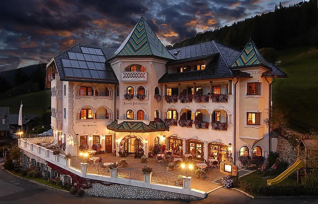 Hotel Ansitz Jakoberhof-1