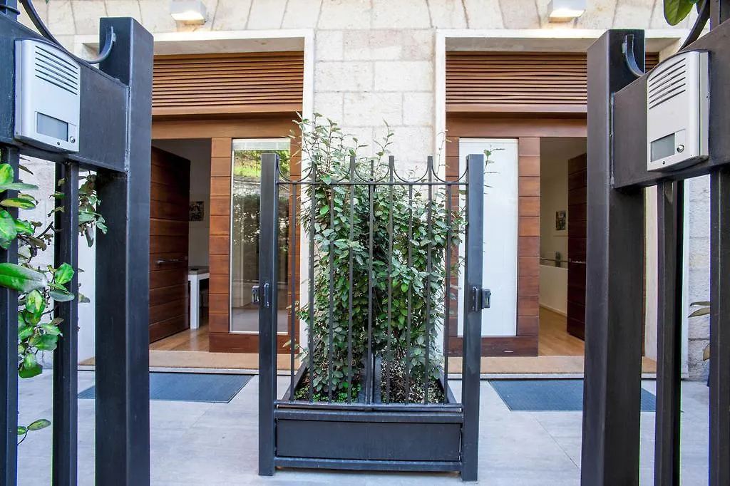 Gallery House-1