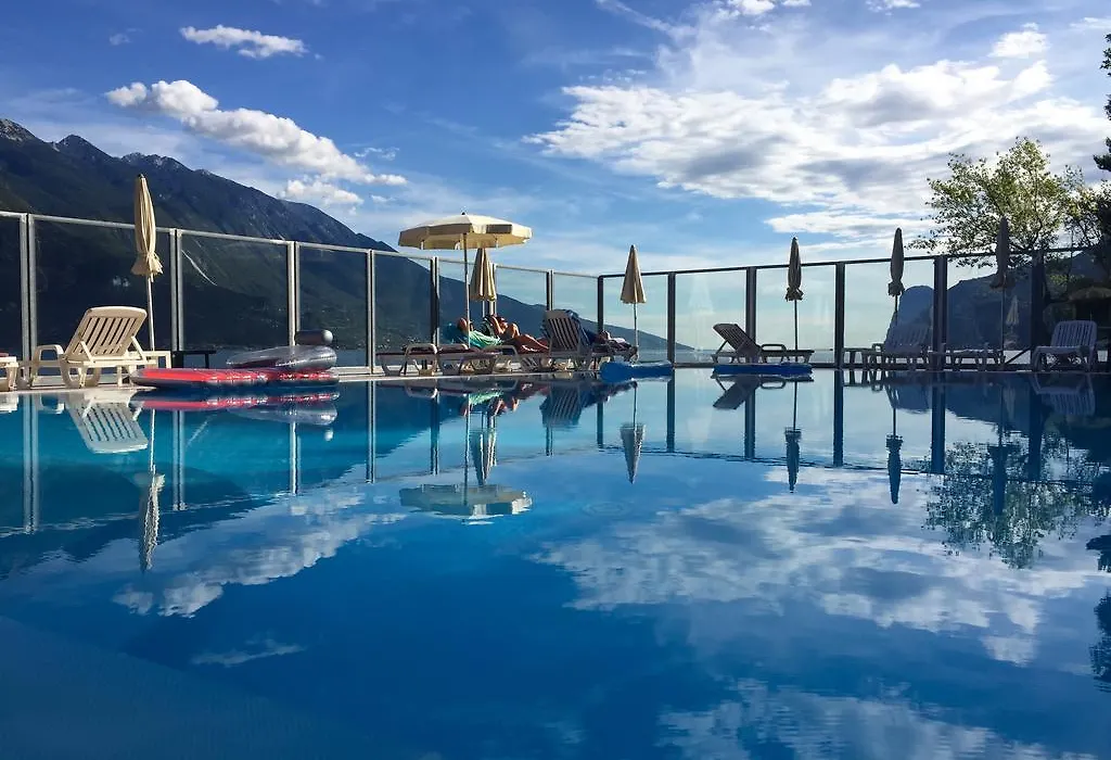 Hotel Capo Reamol-1