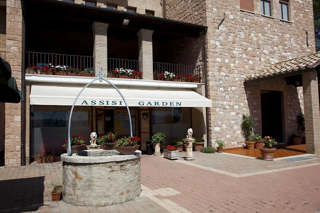 Assisi Garden-1