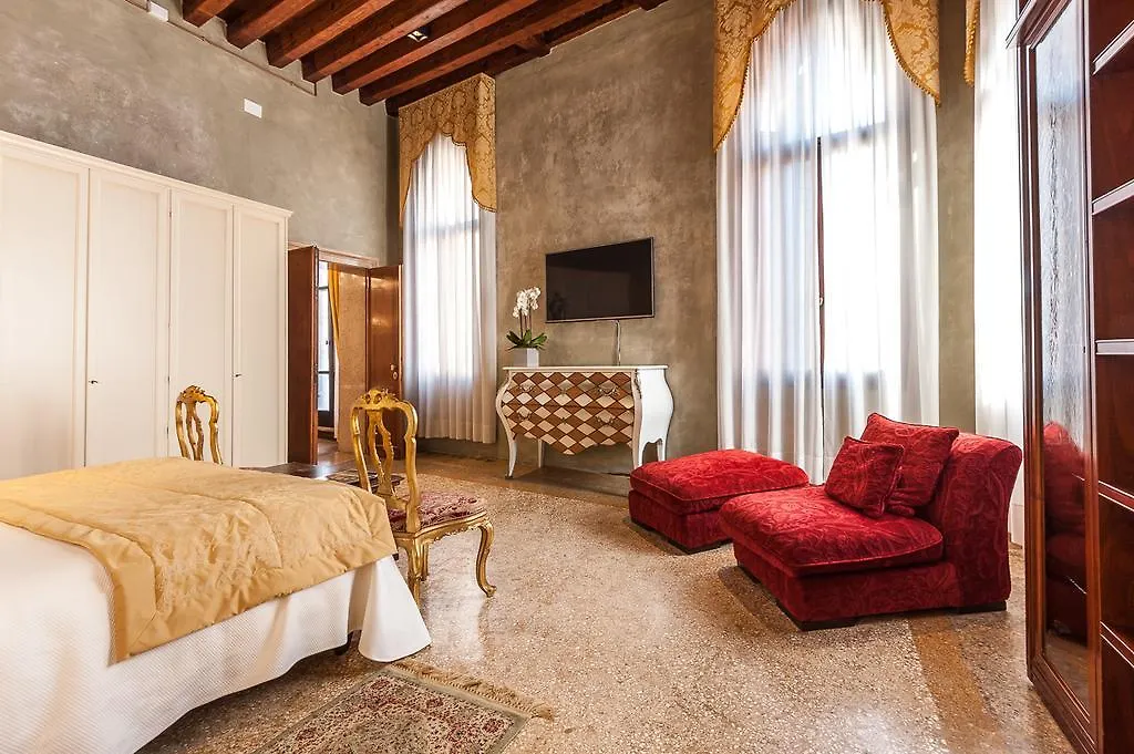 Ca' Cappellis - Luxury B&B And Exclusive Apartments-1