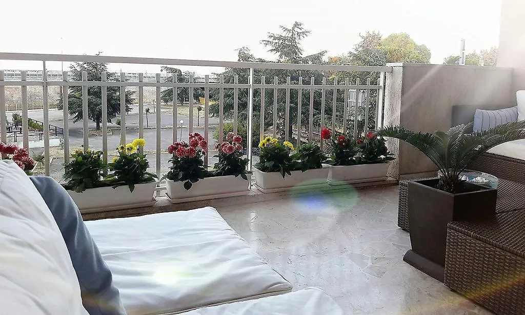 Hotel A-14-1