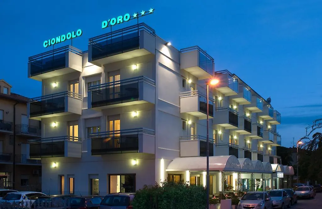 Hotel Ciondolo D'Oro 5 minuti da Rimini Fiera CON PARCHEGGIO INCLUSO-1