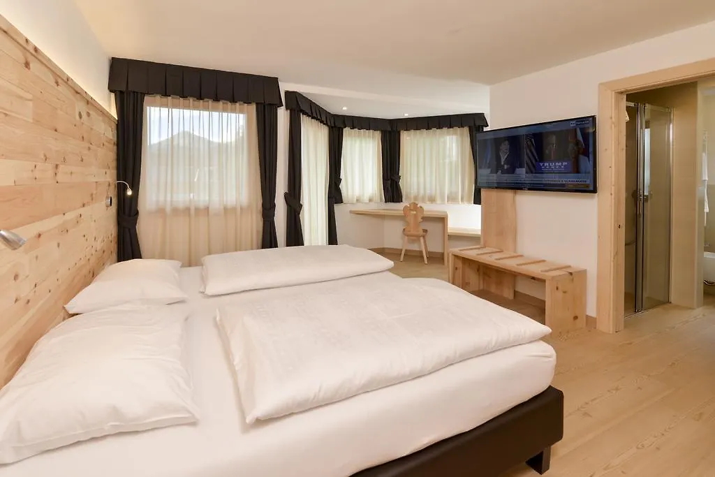 Hotel Silvana-1