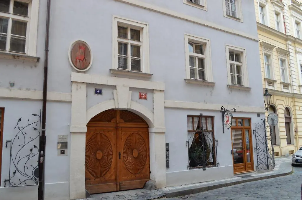 U Cervene Zidle - Red Chair Hotel-1