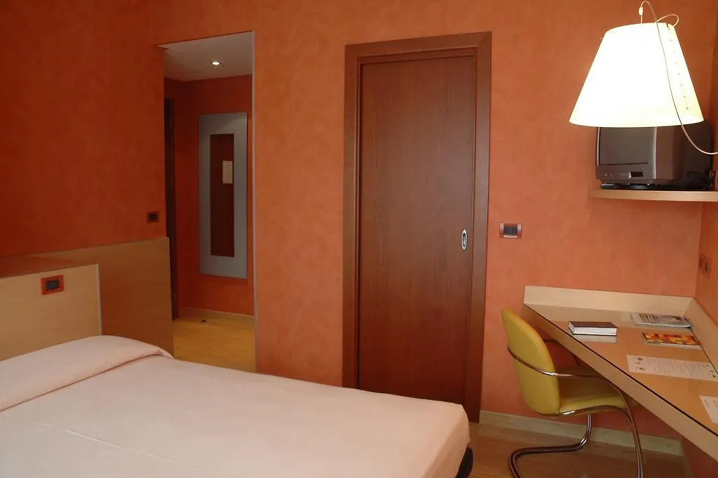 Hotel Alexandra-1