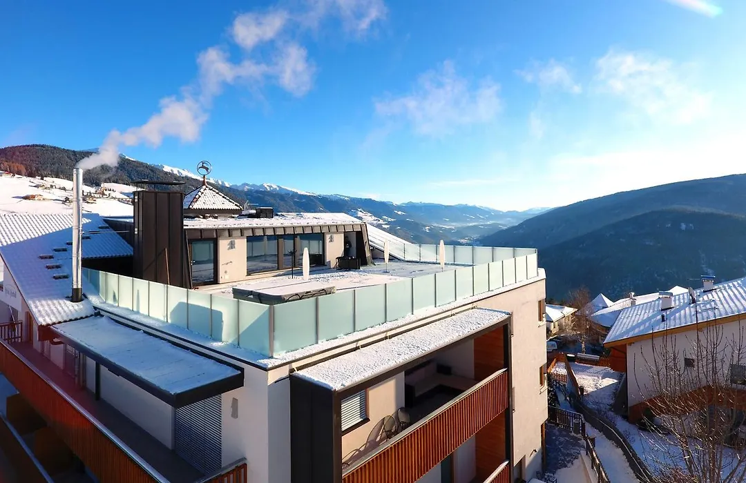 Hotel Kristall-1