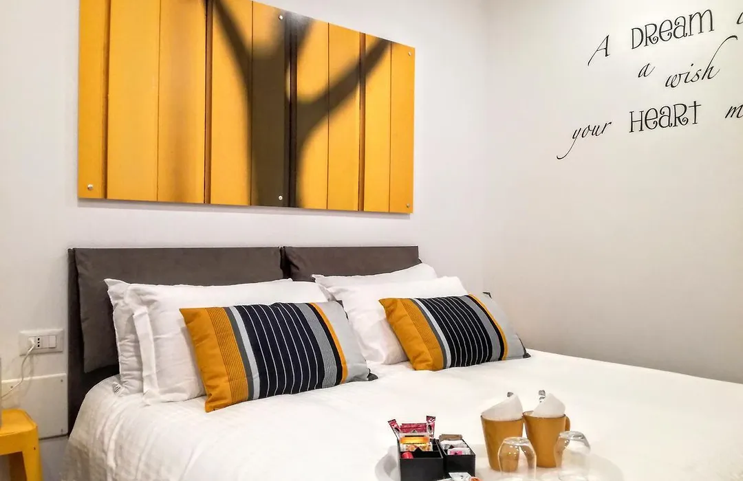 Civico 7 Holiday Rooms-1