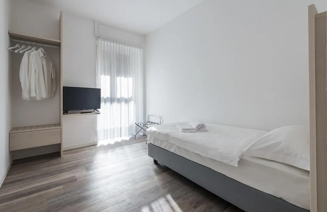 Hotel Internazionale Luino-1