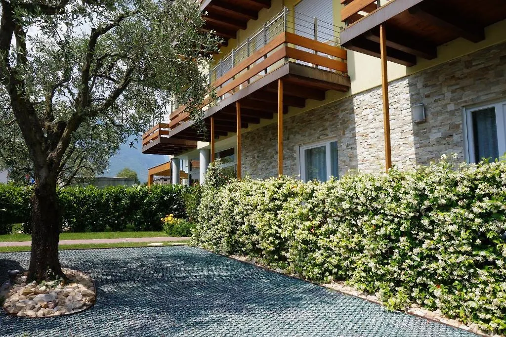 Residence Rivachiara (check-in at Hotel Riviera in Viale Rovereto, 95)-1