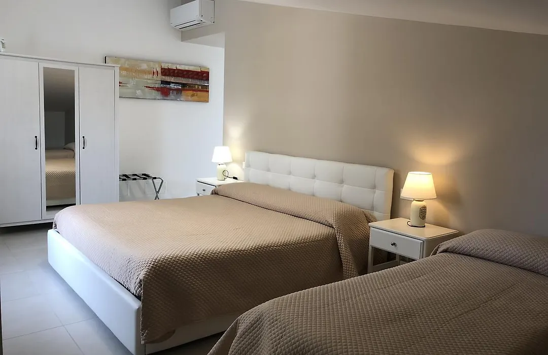 Linda'S B&B-1