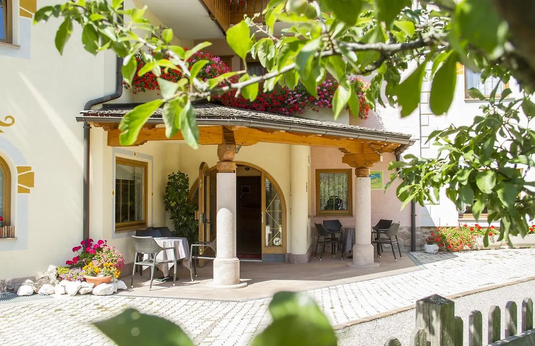Hotel Genzianella-1