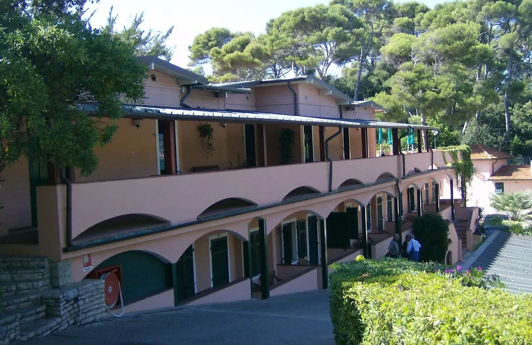Hotel Fiascherino-1