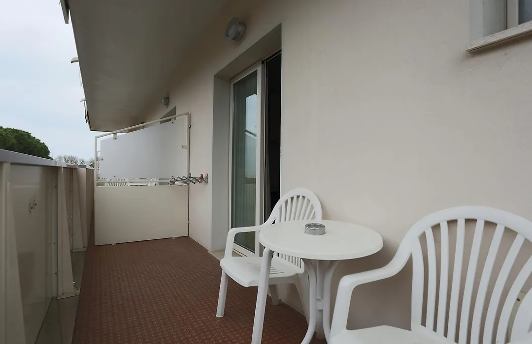 Hotel Caribia Pinarella-1