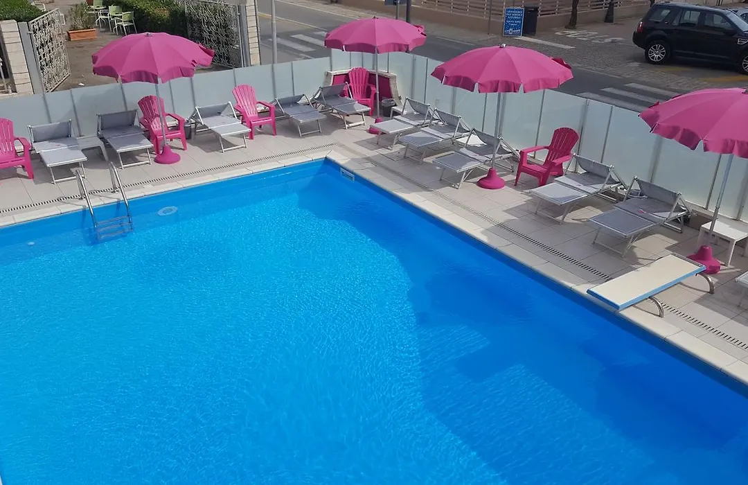 Hotel Mont Blanc-1