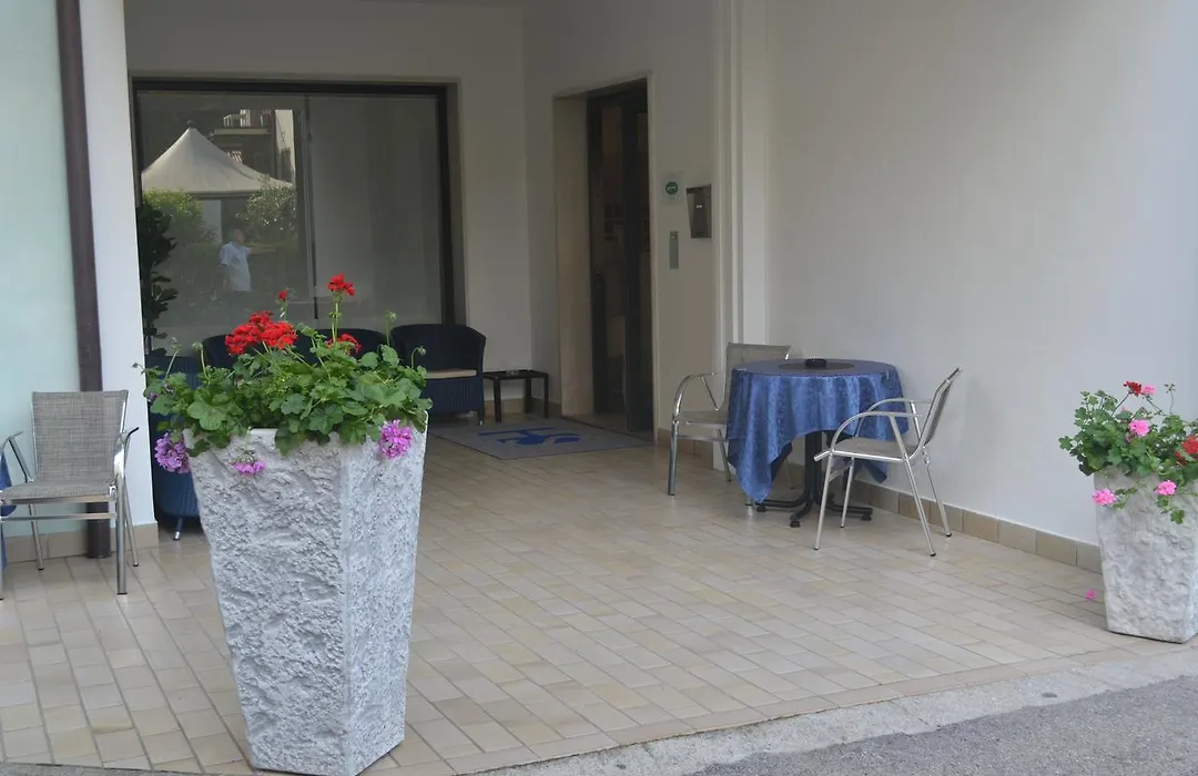 Hotel Serenella-1