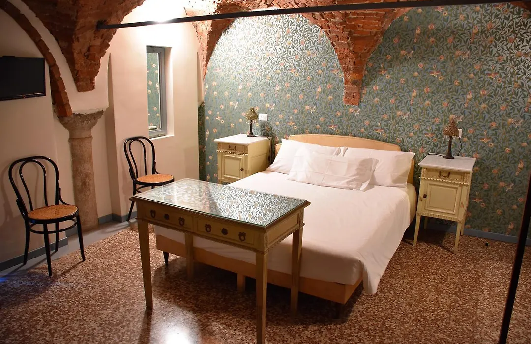Ca' Monteggia Guest House-1
