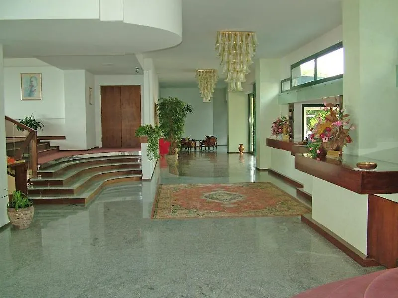 Hotel Capo Est-1