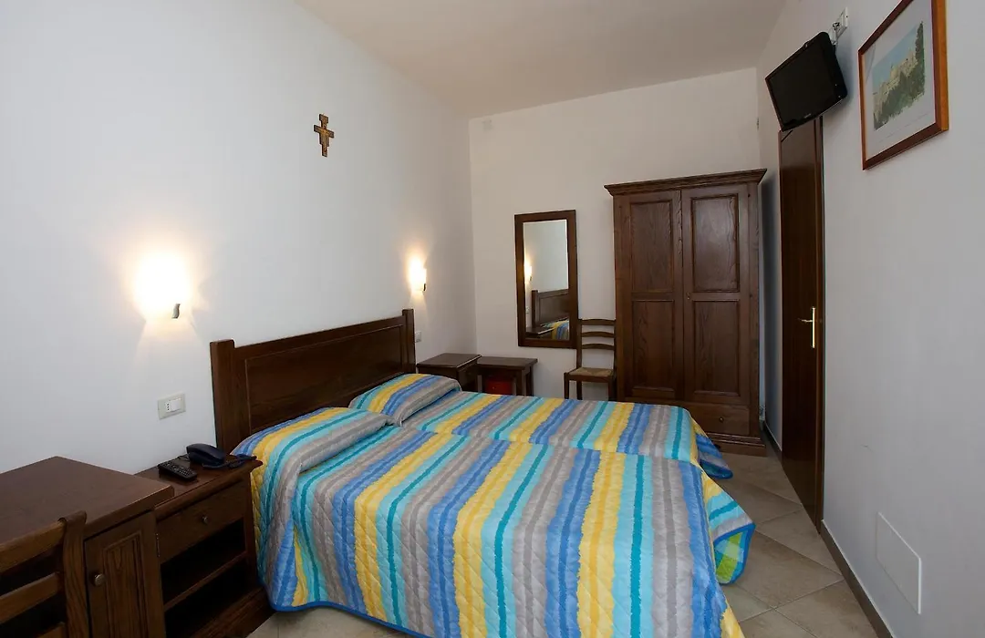 Hotel Da Angelo-1