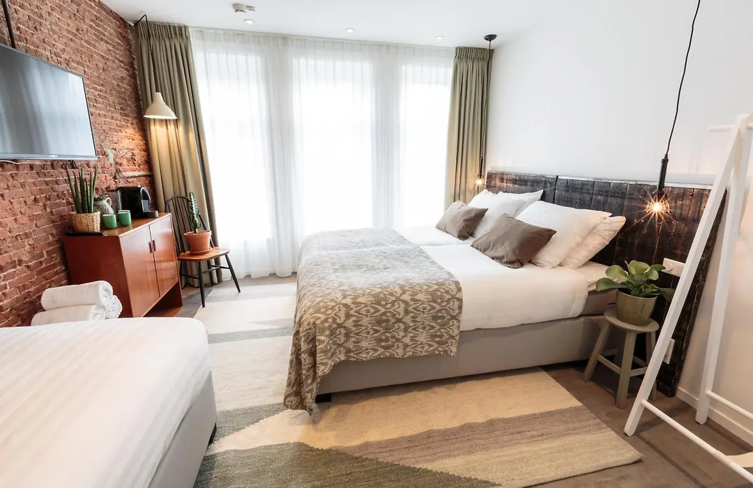 Hotel Dwars-1