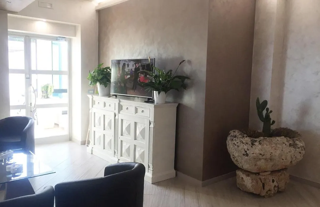 Hotel Il Veliero-1