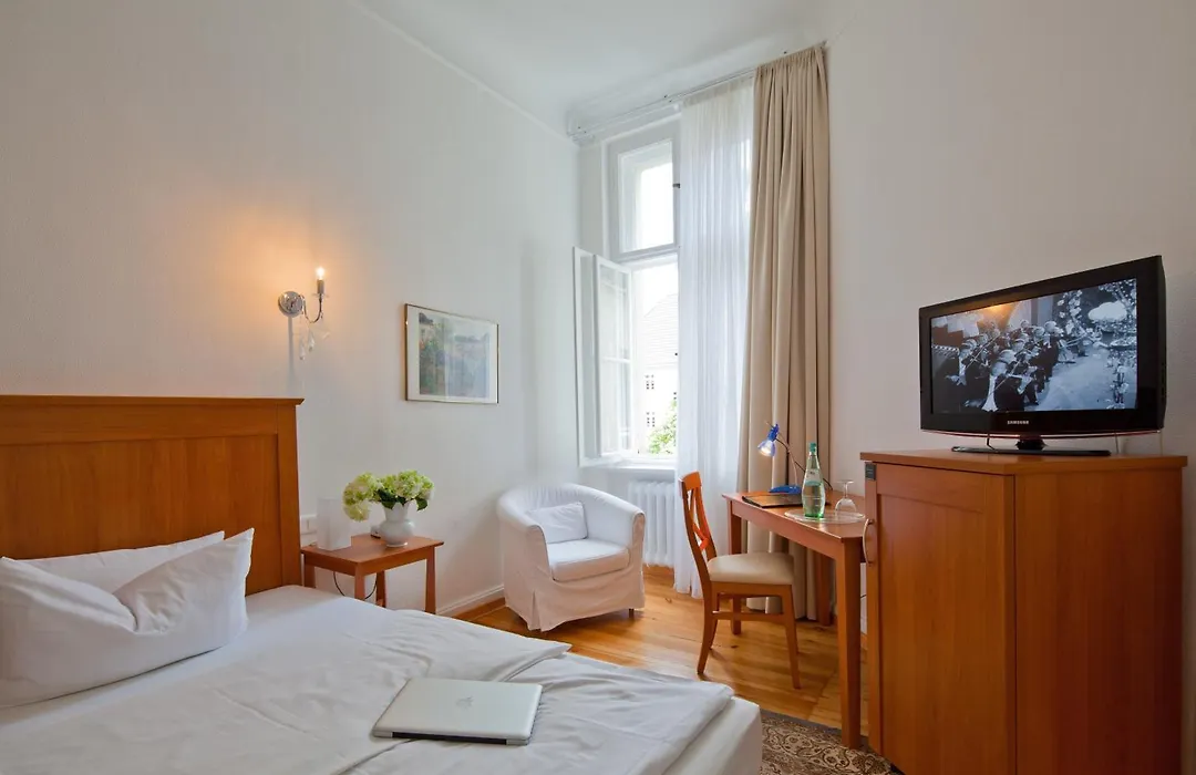Hotel Brandies Berlin Gmbh-1